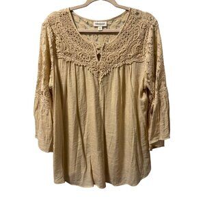 Westport  Blouse Sz 1X Beige Lace Detail Top Rayon/Polyester Blend
